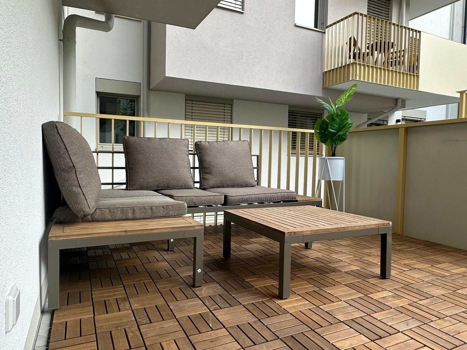 Modern Apartment I Parking I Вена Экстерьер фото