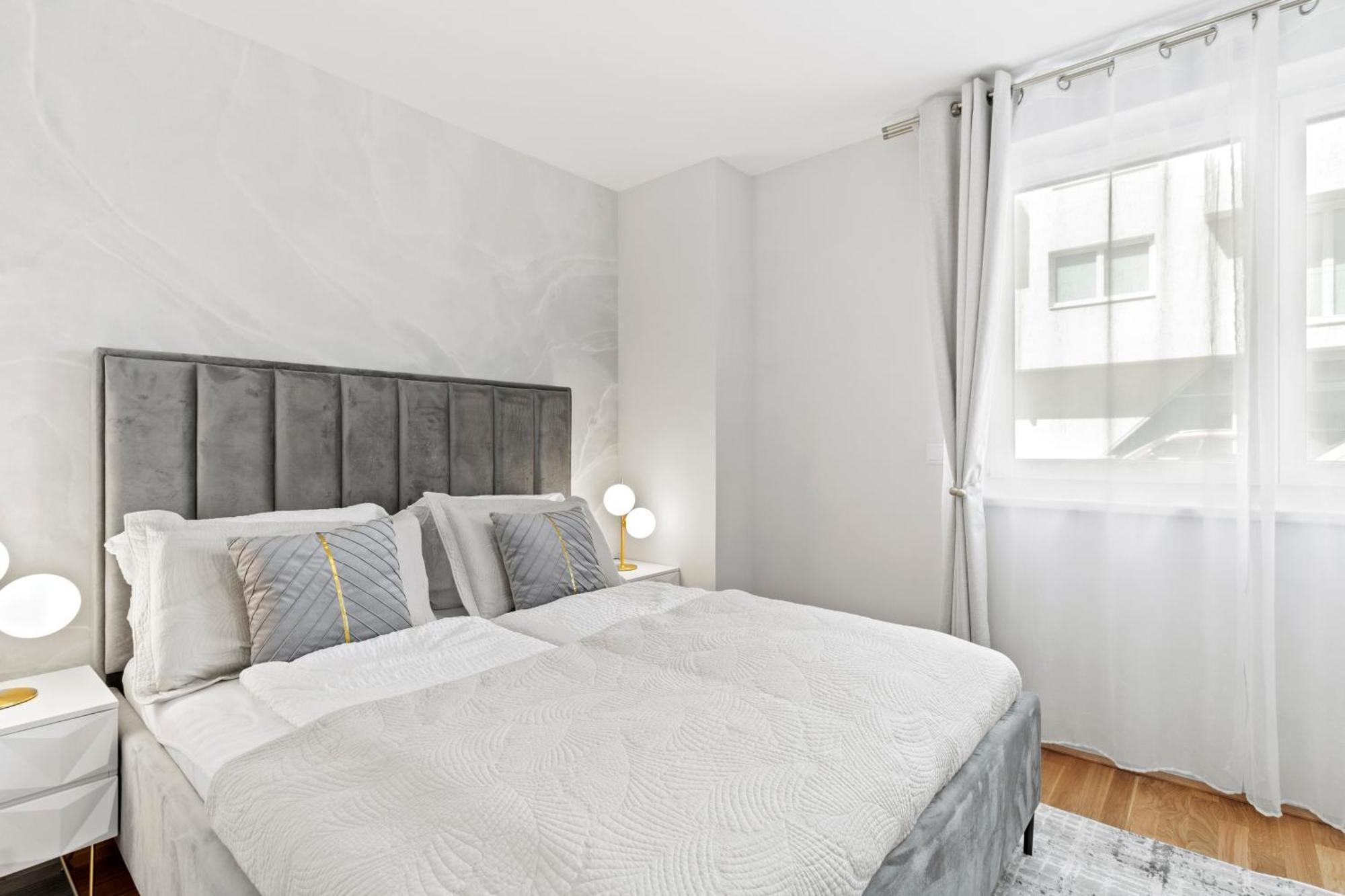 Modern Apartment I Parking I Вена Экстерьер фото