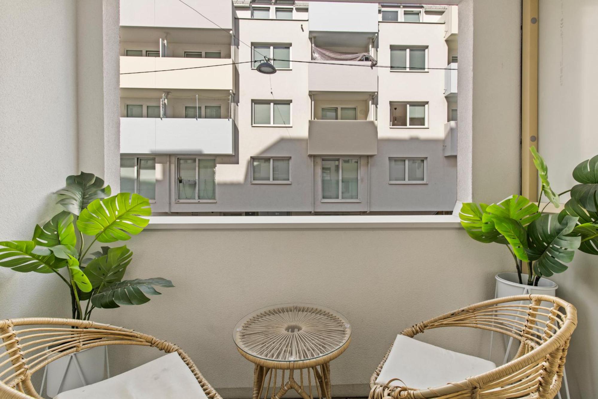 Modern Apartment I Parking I Вена Экстерьер фото